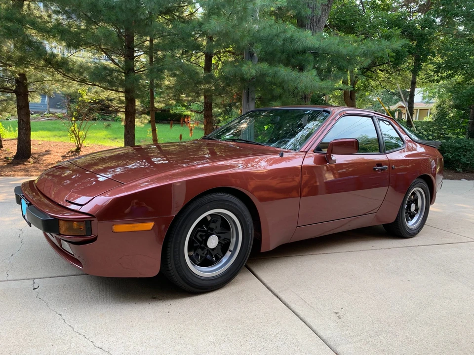 1985 Porsche 944 - Image 2 of 31
