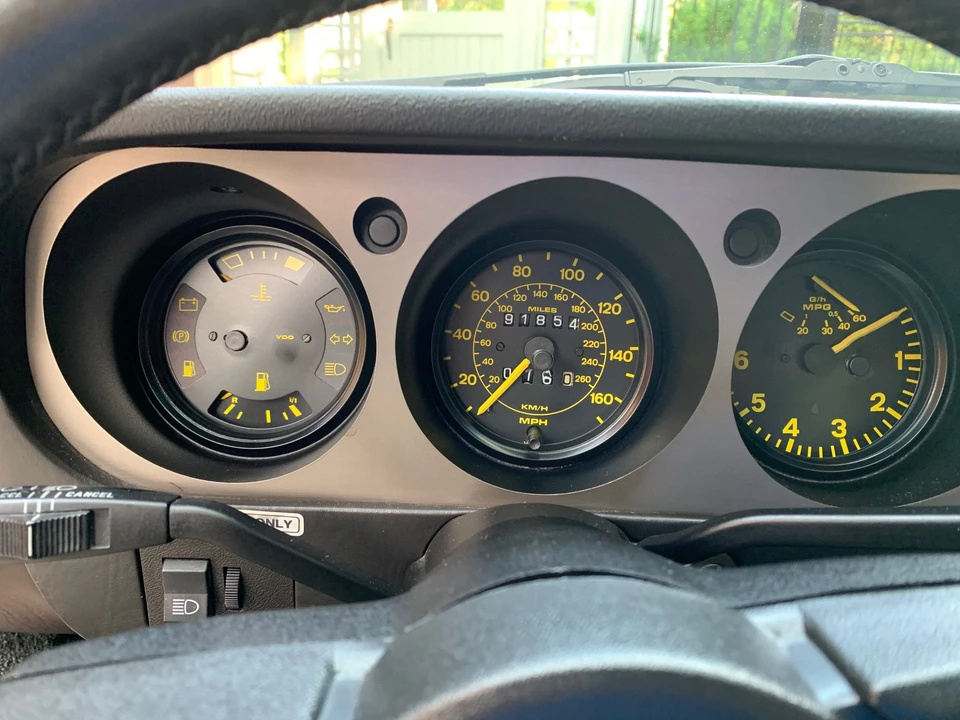1985 Porsche 944 - Image 25 of 31