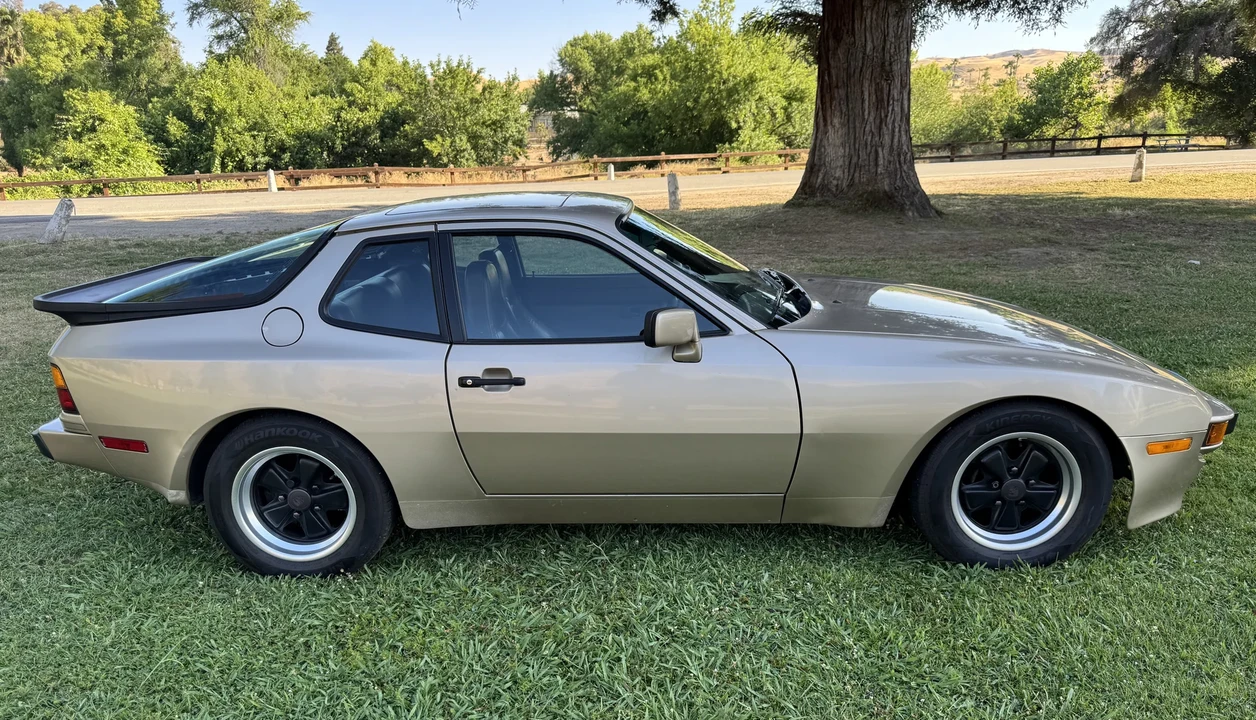 1985 Porsche 944 - Image 25 of 31