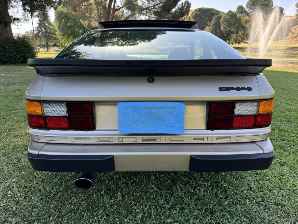 1985 Porsche 944 - Image 20 of 31