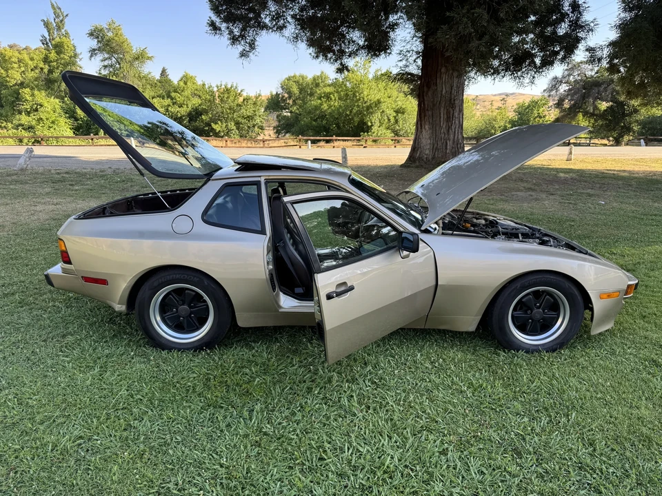1985 Porsche 944 - Image 27 of 31