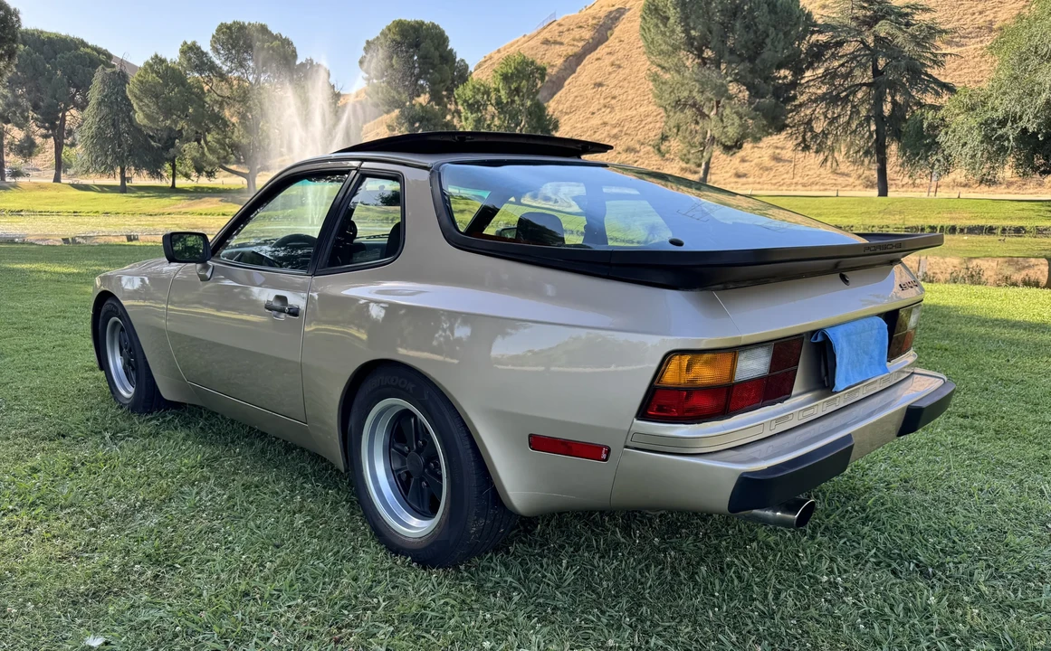 1985 Porsche 944 - Image 14 of 31