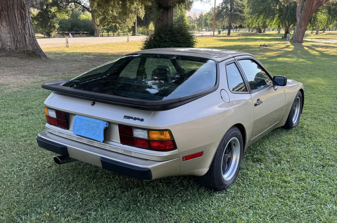 1985 Porsche 944 - Image 21 of 31
