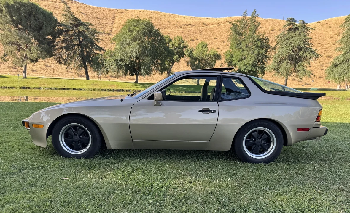 1985 Porsche 944 - Image 13 of 31