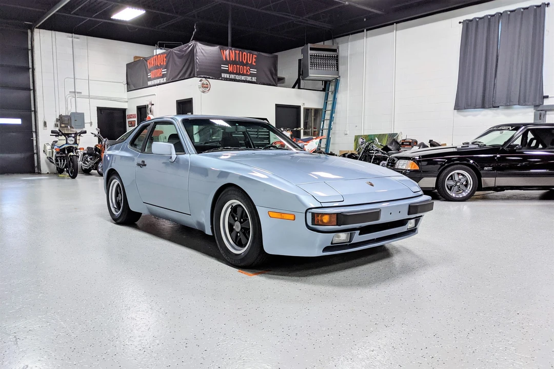 1985 Porsche 944 - Image 17 of 31