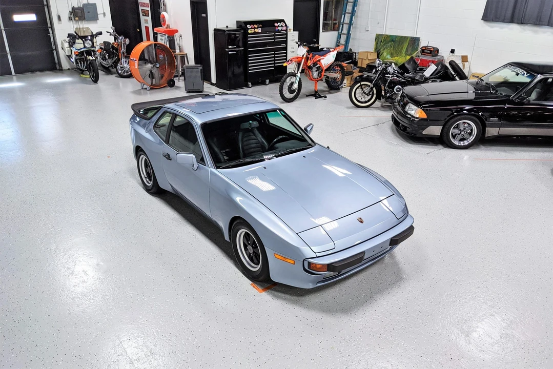 1985 Porsche 944 - Image 14 of 31