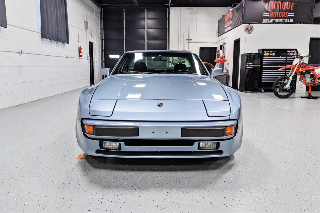 1985 Porsche 944 - Image 19 of 31