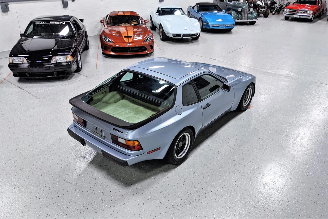 1985 Porsche 944 - Image 13 of 31