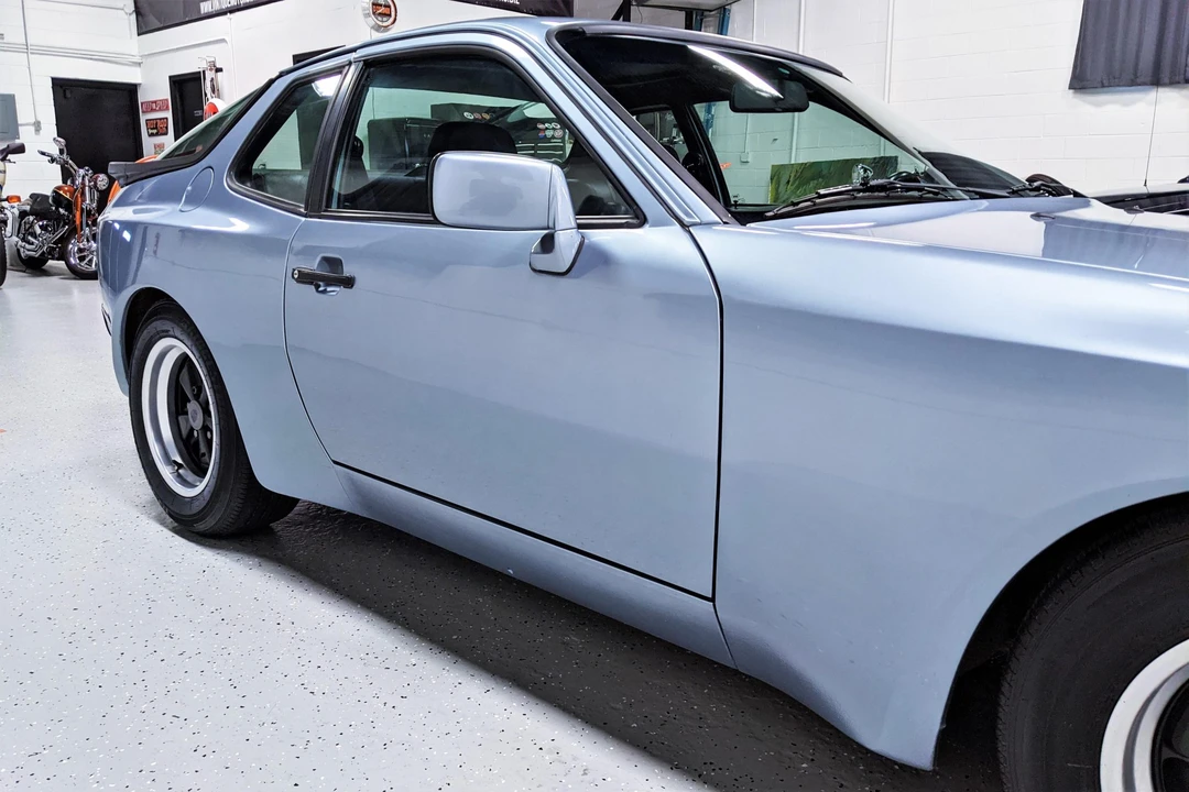 1985 Porsche 944 - Image 28 of 31