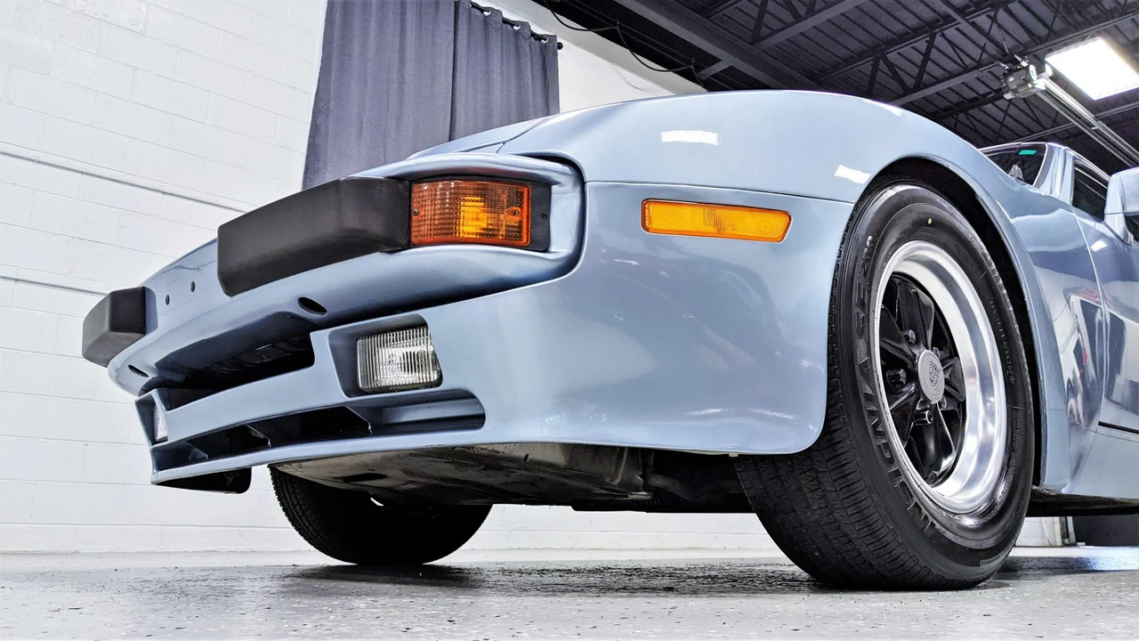 1985 Porsche 944 - Image 27 of 31
