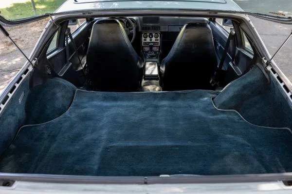 1985 Porsche 944 - Image 16 of 20