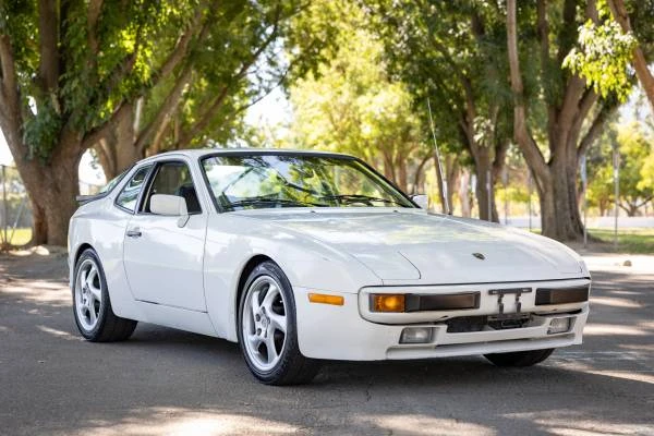 1985 Porsche 944 - Image 2 of 20