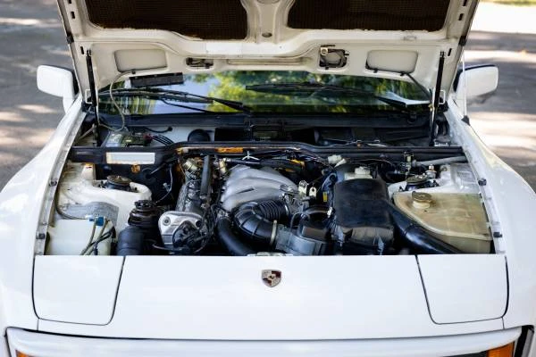 1985 Porsche 944 - Image 19 of 20