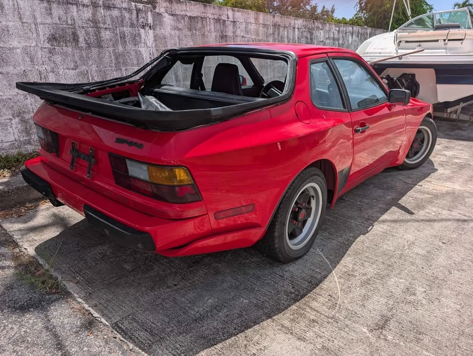 1985 Porsche 944 - Image 6 of 13