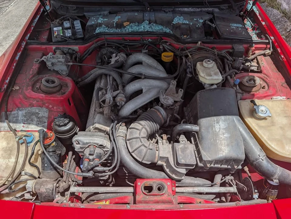 1985 Porsche 944 - Image 10 of 13