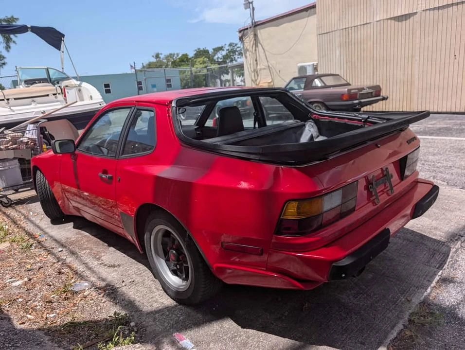 1985 Porsche 944 - Image 5 of 13