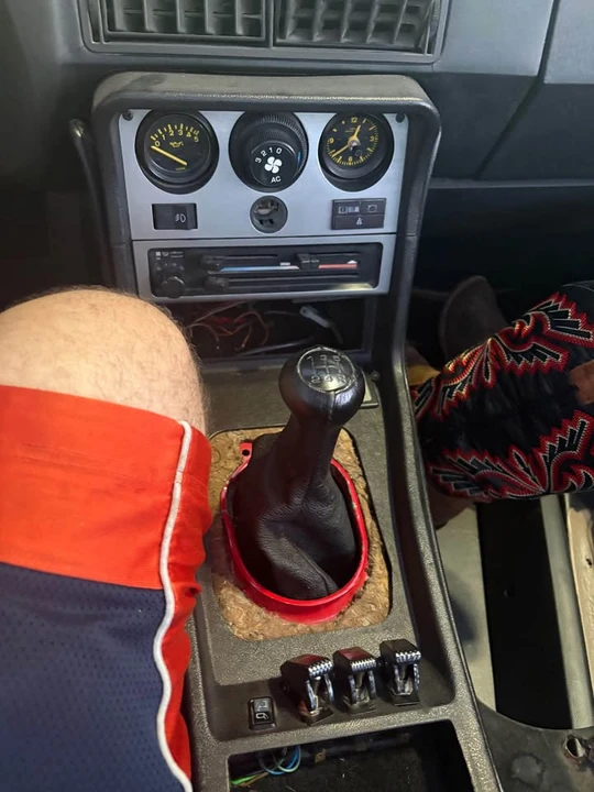 1985 Porsche 944 - Image 10 of 18