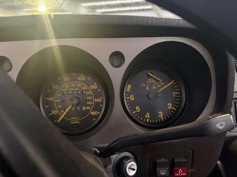 1985 Porsche 944 - Image 12 of 17