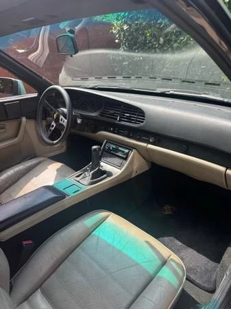 1985 Porsche 944 - Image 10 of 18