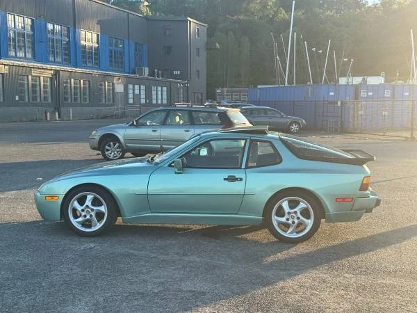 1985 Porsche 944 - Image 5 of 18
