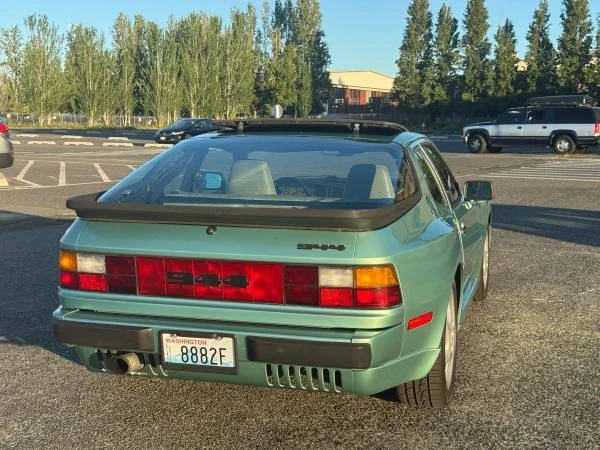 1985 Porsche 944 - Image 7 of 18