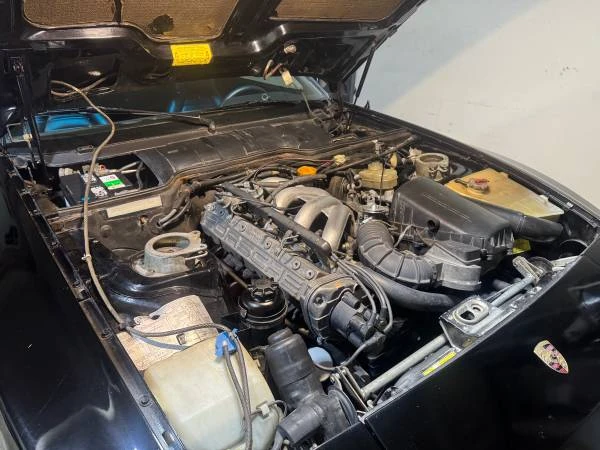 1985 Porsche 944 - Image 10 of 15