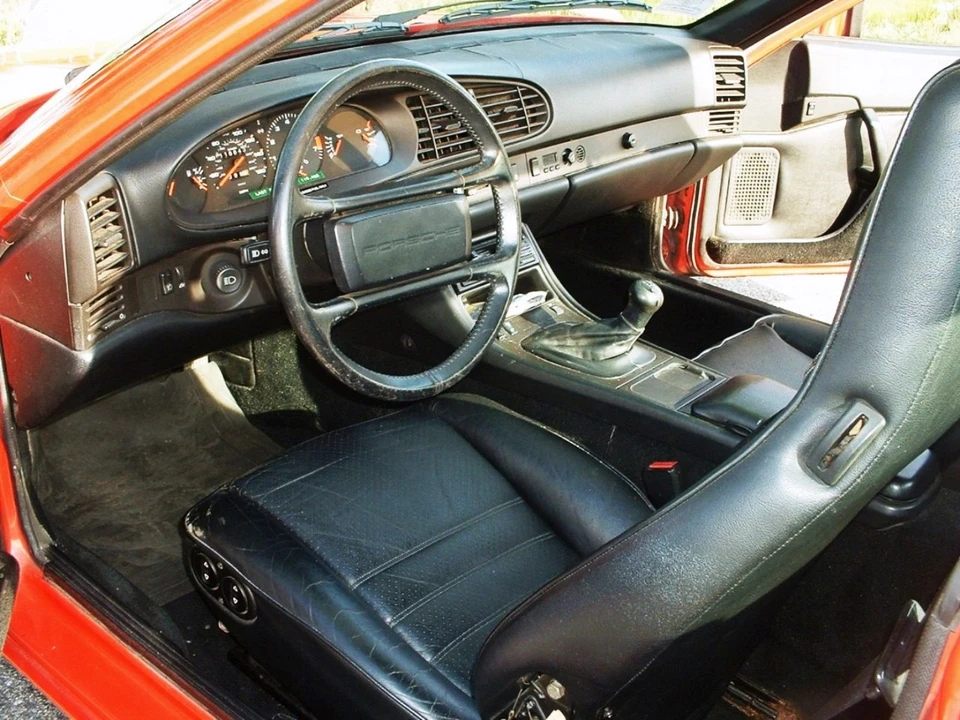 1985 Porsche 944 - Image 5 of 9