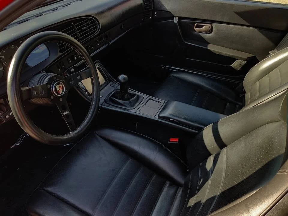 1985 Porsche 944 - Image 9 of 17