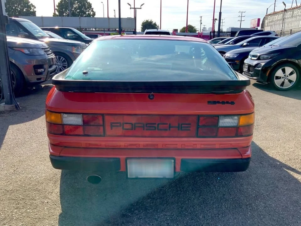 1985 Porsche 944 - Image 3 of 17