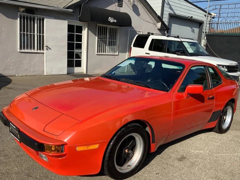 1985 Porsche 944 - Image 7 of 17