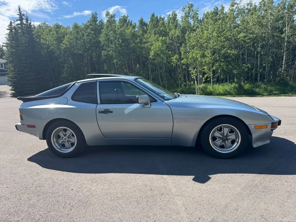 1985 Porsche 944 - Image 5 of 15