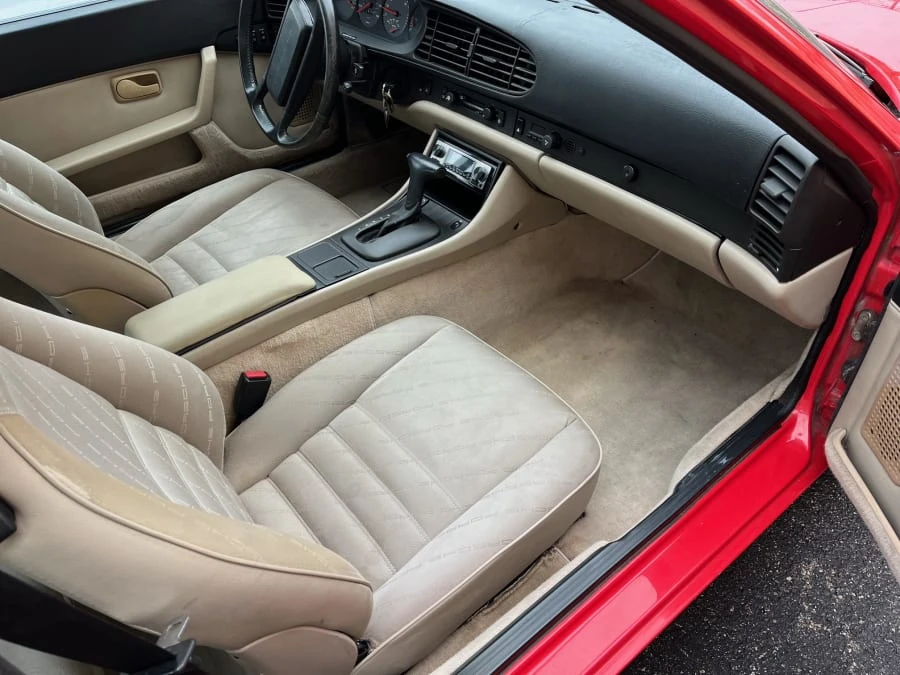 1985 Porsche 944 - Image 5 of 9