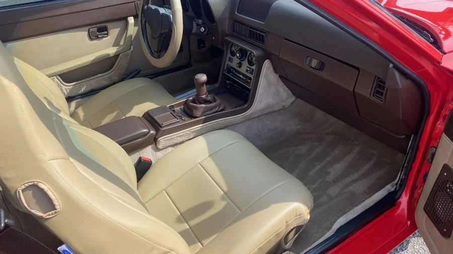 1985 Porsche 944 - Image 12 of 14