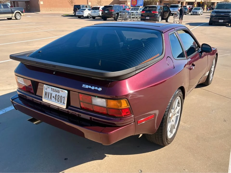 1985 Porsche 944 - Image 10 of 20