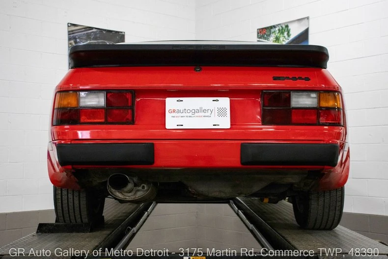 1985 Porsche 944 - Image 21 of 31
