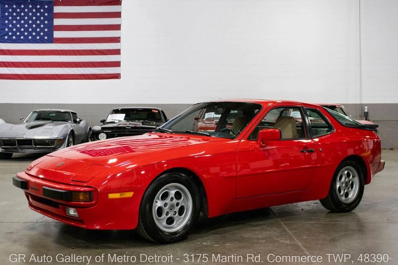 1985 Porsche 944 - Image 2 of 31