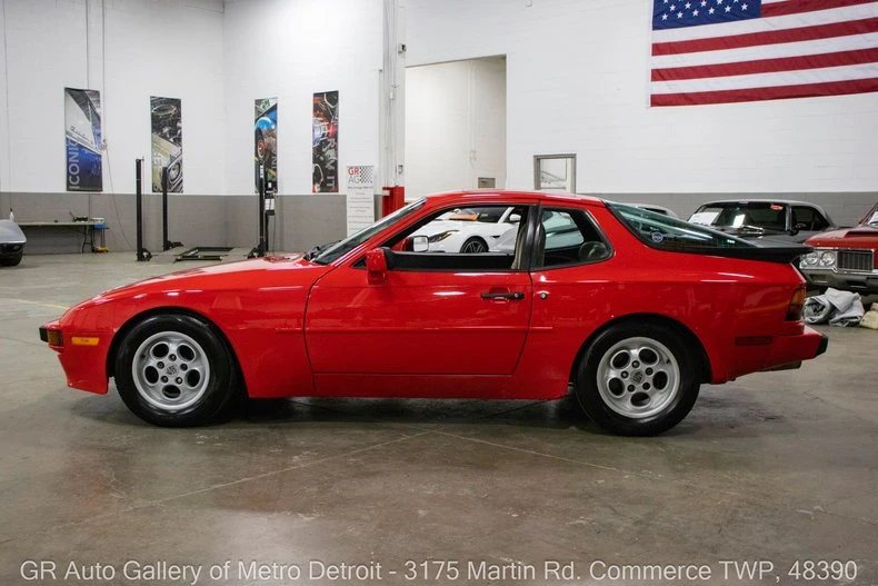 1985 Porsche 944 - Image 4 of 31