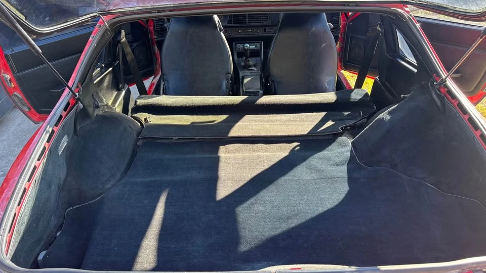 1985 Porsche 944 - Image 9 of 19