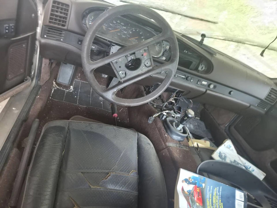 1985 Porsche 944 - Image 8 of 12