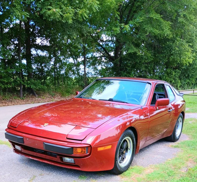 1985 Porsche 944 - Image 3 of 17