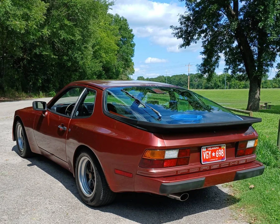 1985 Porsche 944 - Image 7 of 17