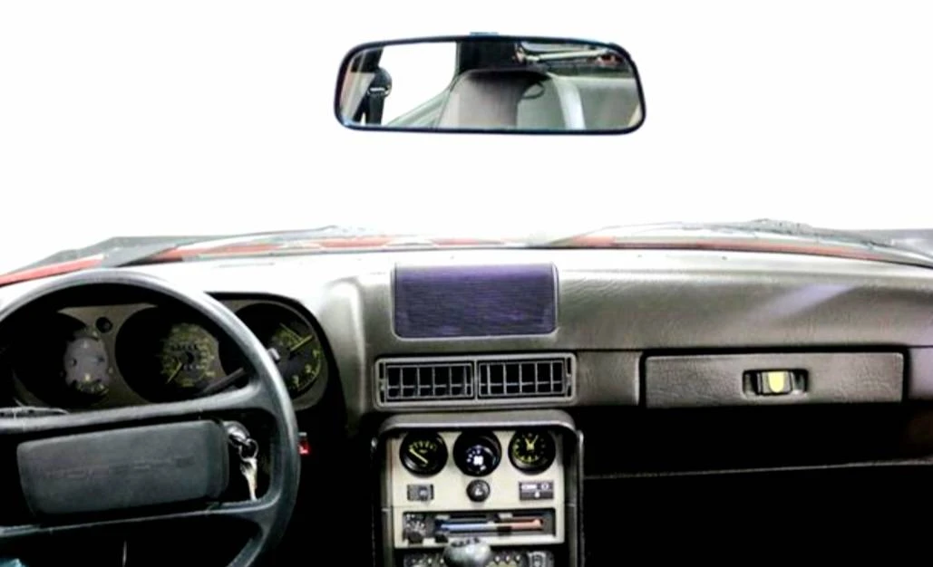 1985 Porsche 944 - Image 14 of 17