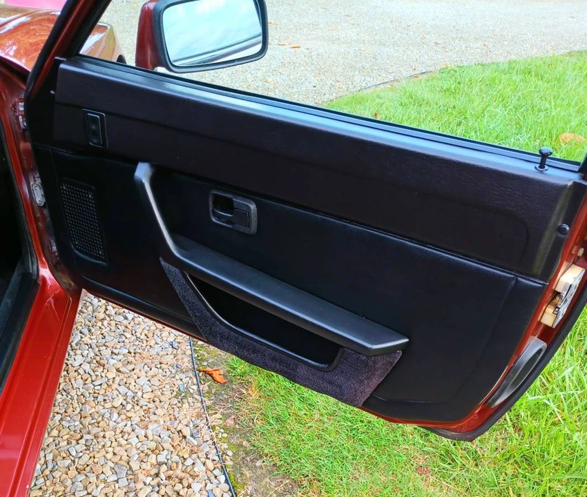 1985 Porsche 944 - Image 9 of 17