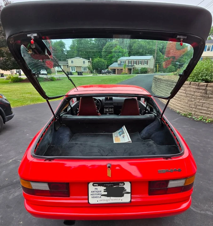1985 Porsche 944 - Image 4 of 16