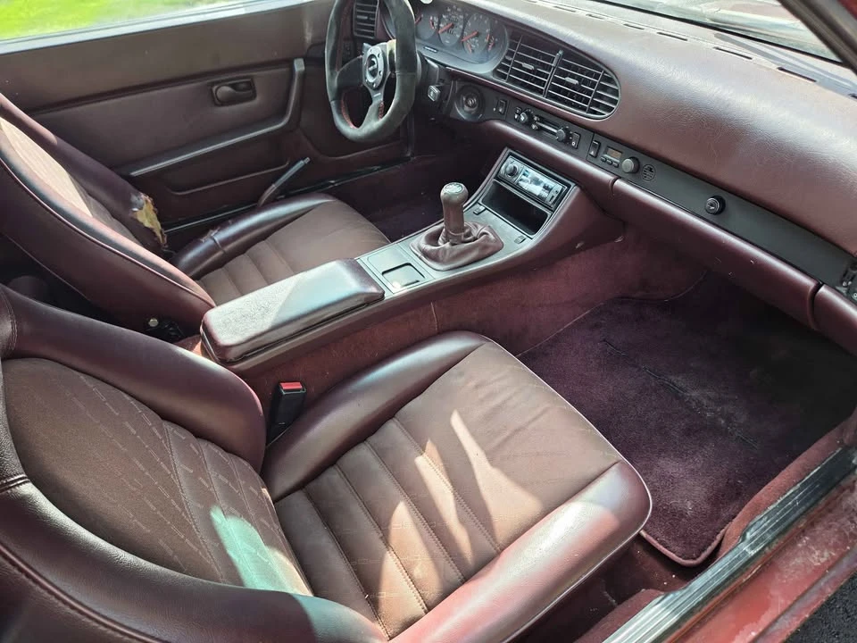1985 Porsche 944 - Image 4 of 7