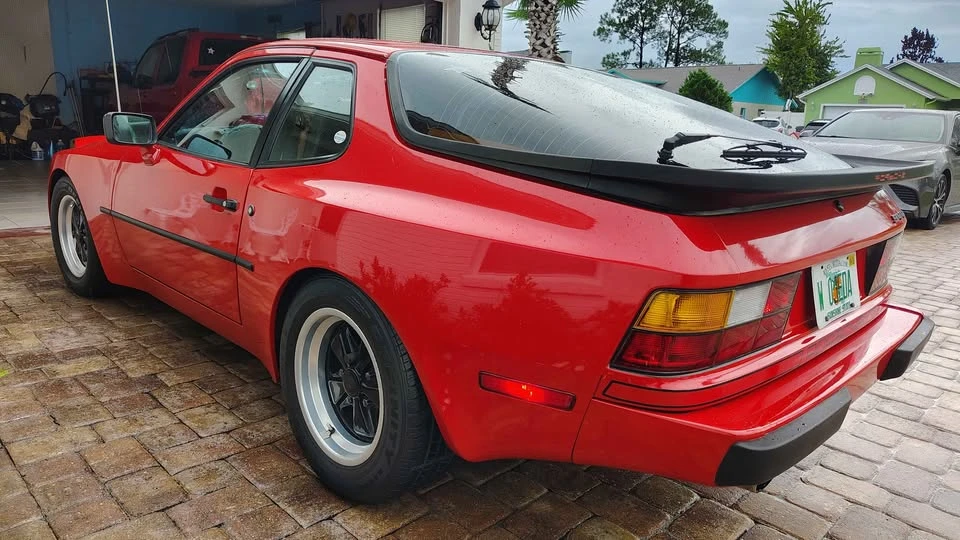 1985 Porsche 944 - Image 16 of 20
