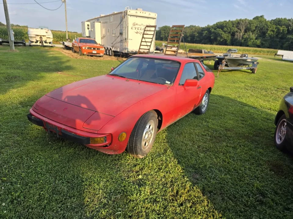 1985 Porsche 944 - Image 10 of 15