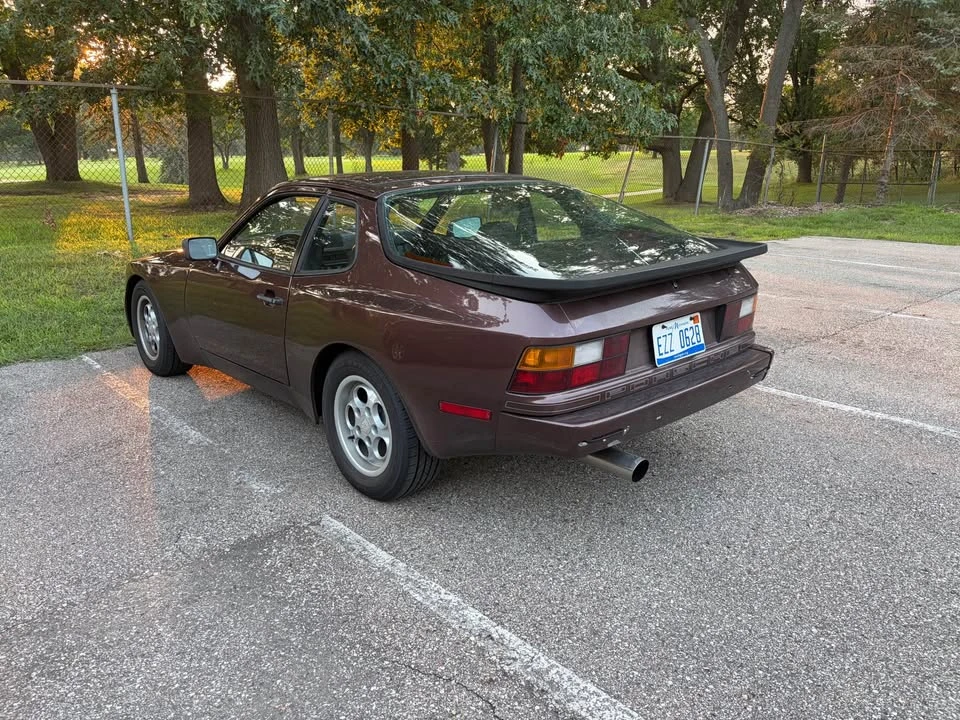 1985 Porsche 944 - Image 2 of 16