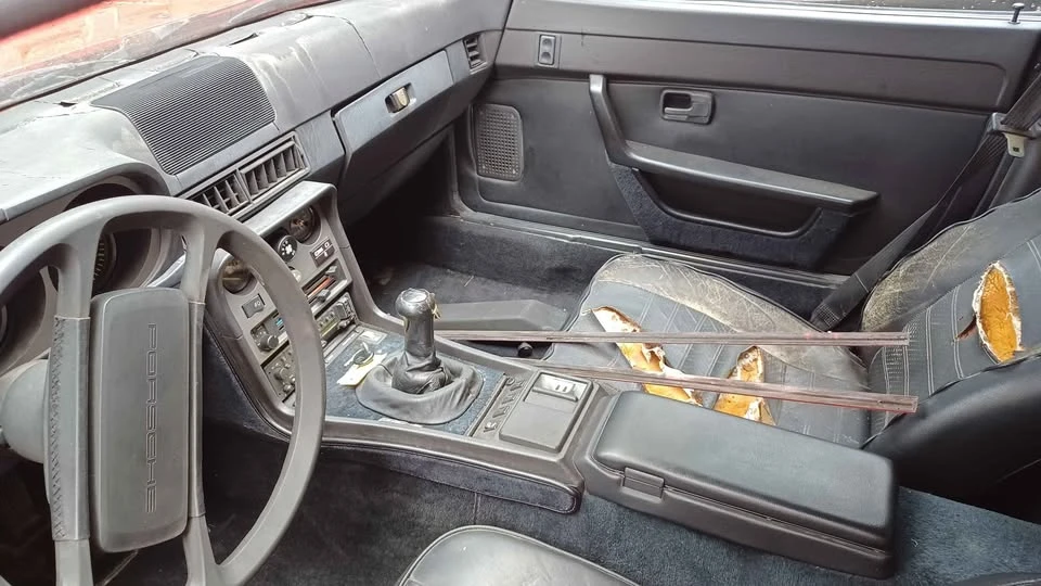 1985 Porsche 944 - Image 16 of 20