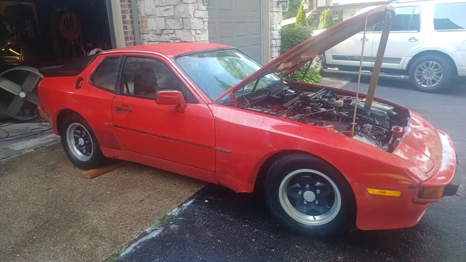 1985 Porsche 944 - Image 2 of 20